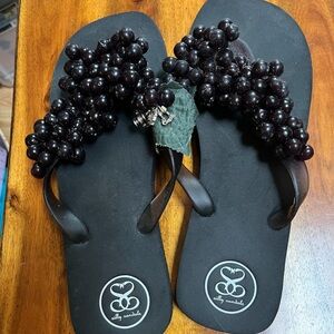 Wine Lovers Thong Sandals Size 9
